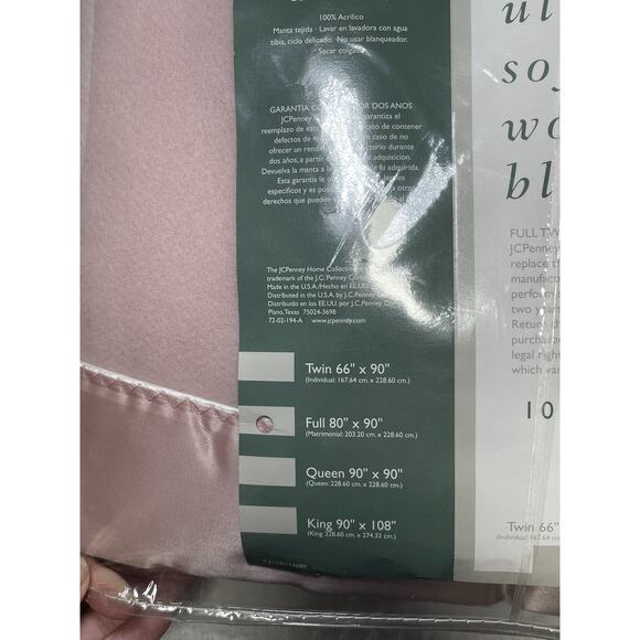 JC Penney Home Collection Acrylic Ultra Velvet Blanket FULL 80x90 Rose Quartz - Picture 2 of 5